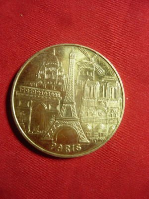 Medalie Suvenir -Paris si monumente ,bronz aurit ,d=3,4cm foto