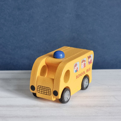 Autobuz scolar galben autopropulsat jucarie lemn 7.3X3.5X5, 3 ani + foto