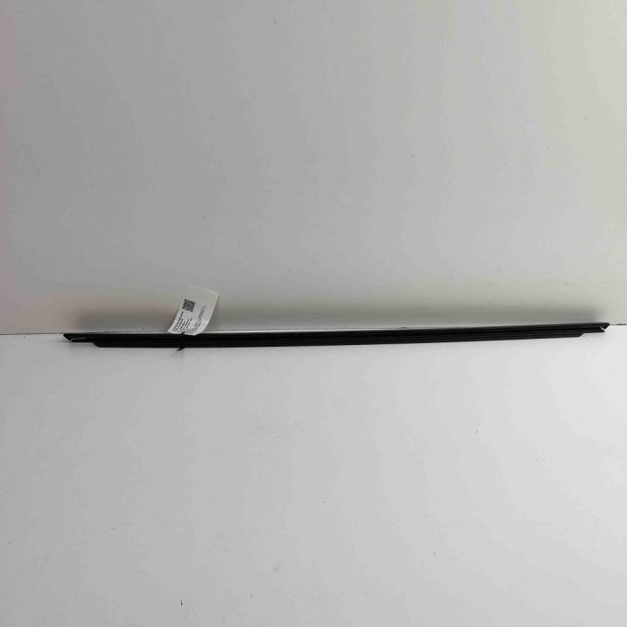 Chedar geam ușă dreapta spate PORSCHE PANAMERA 971 2018 OEM: 971839476A