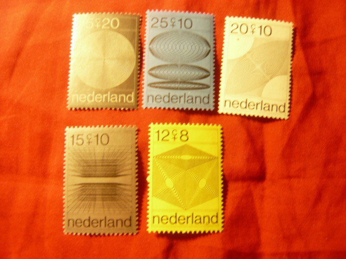 Serie Olanda 1970 - Grafica pe computer , 5 valori