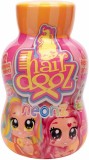 Mini papusa hairdooz cu accesorii in sticluta