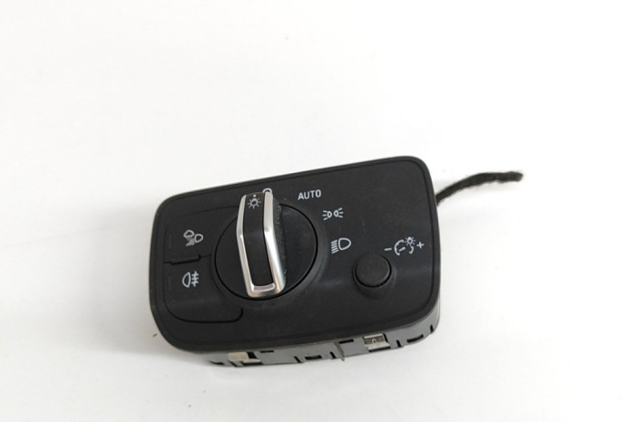 Modul de control comutator faruri AUDI Q2 GA 2020 OEM: 8V0941531AR 30666640