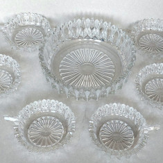 Set de salate sau sosuri, cristal gros 6 boluri mici + salatiera, model de efect