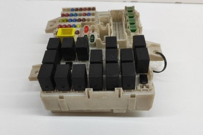 Modul panou de siguranțe MITSUBISHI COLT CZC Cabrio RG 2006 OEM: 8565A108 28523198 foto