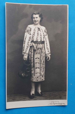 Costum popular traditional Romanesc - CP 1930 - Foto studio Buzdugan Bucuresti foto