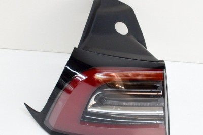 Lampa spate st&amp;acirc;nga TESLA MODEL 3 2020 14903082 foto