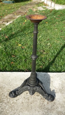 PICIOR DE MASA DIN FONTA foto