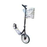 Trotinetă cu două roți și fr&acirc;nă manuală: Potrivită pt toate v&acirc;rstele,