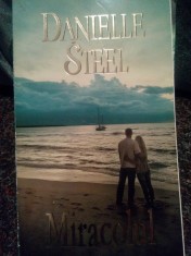 Danielle Steel - Miracolul (Editia: 2012) foto