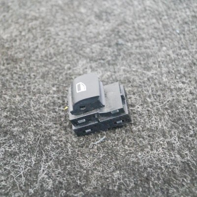 Buton geam ușă dreapta față BMW X1 F48 2016 OEM: 9208107 2463961 foto