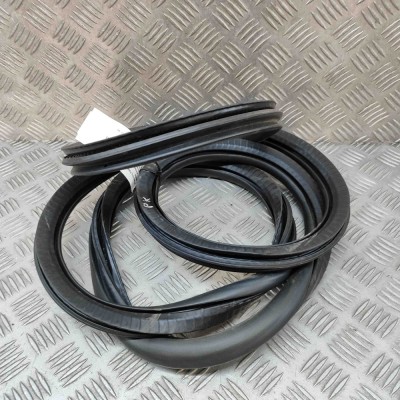 Garnitura ușă st&amp;acirc;nga față OPEL CORSA F 2023 OEM: 9823214980 foto