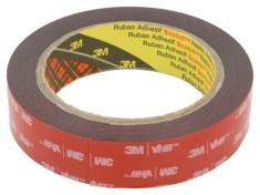 Bandă de fixare 3M, 25mm x 5,5m, acril, rezistență temperatură 93&deg;C, max. 149&deg;C