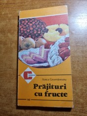 carte de bucate - prajituri cu fructe - din anul 1986