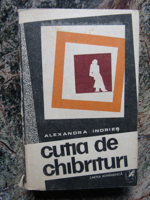 Alexandra Indries - Cutia de chibrituri