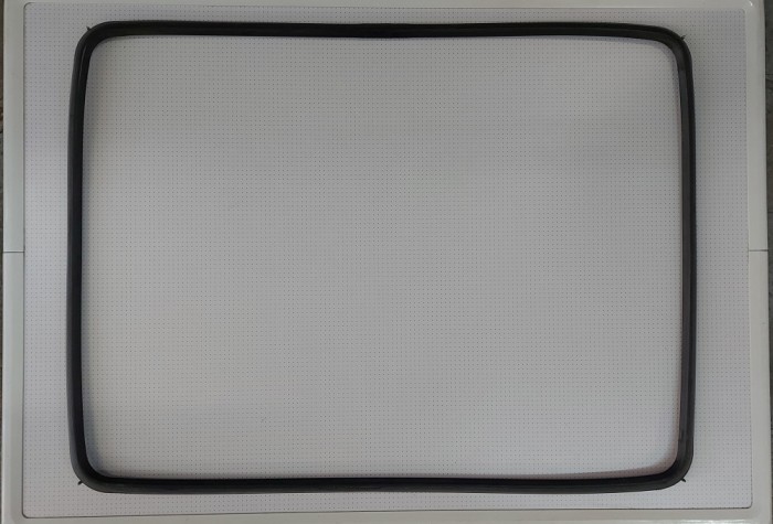 Garnitura usa cuptor, Aragaz BEKO FSST62110DW / R30