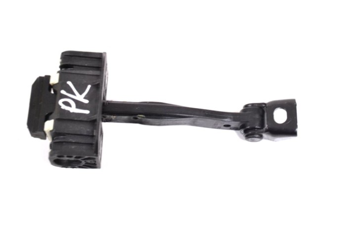 Limitator ușă st&acirc;nga față BMW 4 Gran Coupe F36 2019 OEM: 7446726 13644379