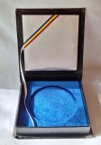 Cutie de LUX, veche, pentru prezentare, depozitare insigna, decoratie, placheta - pt. medalie dimensiuni mari - de 10.5 cm