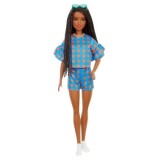 Papusa Barbie Fashionista satena cu codite impletite si tinuta casual albastra