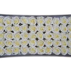 Trandafiri sapun bicolor pentru aranjamente florale set 50 buc, model 4