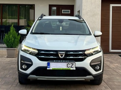 Sadero Stepway foto