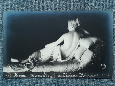 583 - Statuie clasica nud in Muzeul Borghese Roma / carte postala interbelica foto