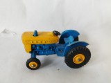 bnk jc Matchbox 39c Ford Tractor