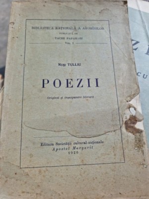Poezii - Nusi Tulliu foto