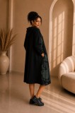 Rochie neagra tip hanorac cu buzunare si imprimeu floral