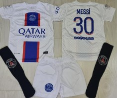 ECHIPAMENTE COMPLETE FOTBAL COPII 4/13 ANI,MESSI-PSG,MODEL NOU foto