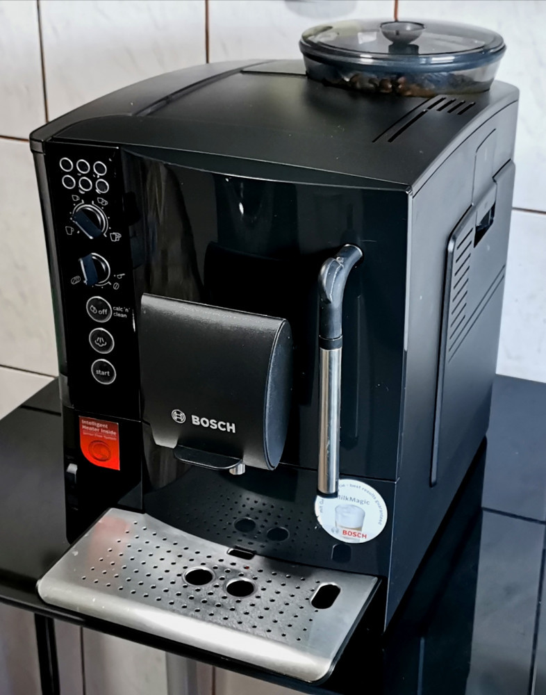 Espressor automat Bosch VeroCafe TES50129RW | arhiva Okazii.ro