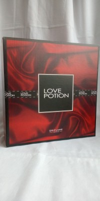 Set cadou damă - LOVE POTION - apă de parfum 50 ml și cremă parfumată 250 ml foto