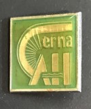 ISGSTR1 Insignă veche rom&acirc;nească &Icirc;ntreprinderea Cerna - email verde translucid, retro