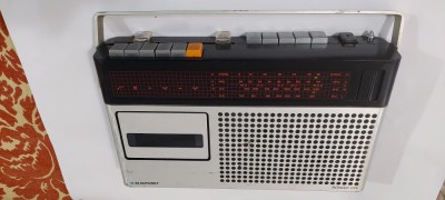 RADIOCASETOFON BLAUPUNKT BONGO CR , NU FUNCTIONEAZA . foto