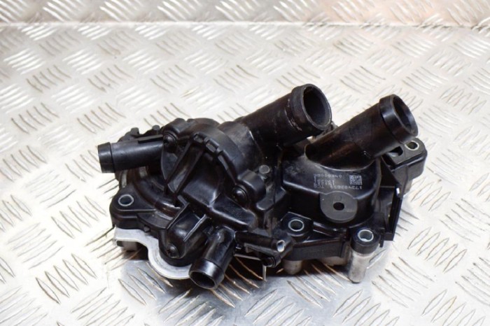 Pompa de apa AUDI A4 8W2, B9 2018 OEM: 04E121042L | 11545558