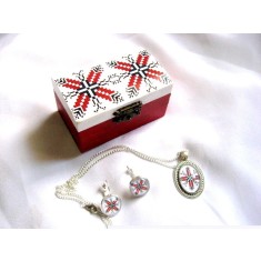 set cadou , cutiuta decorata si set bijuterii cu motiv traditional 29314