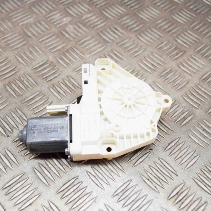 Motor macara geam ușă dreapta spate VW TOUAREG 7P5 2012 OEM: 8K0959812A,1101-919813-201 15241566