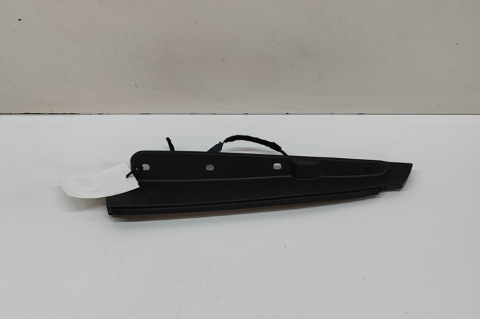 Ornament picurator haion dreapta FORD KUGA III DFK 2024 OEM: LJ6B-S406A76-AB | 31199520
