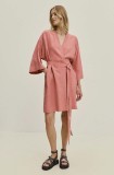 Answear Lab rochie din in culoarea roz, mini, dreaptă