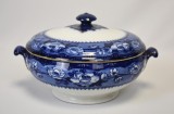 Vas cu capac / supiera din portelan Khan Bisto flow blue - Anglia perioada Victoriana cca.1880