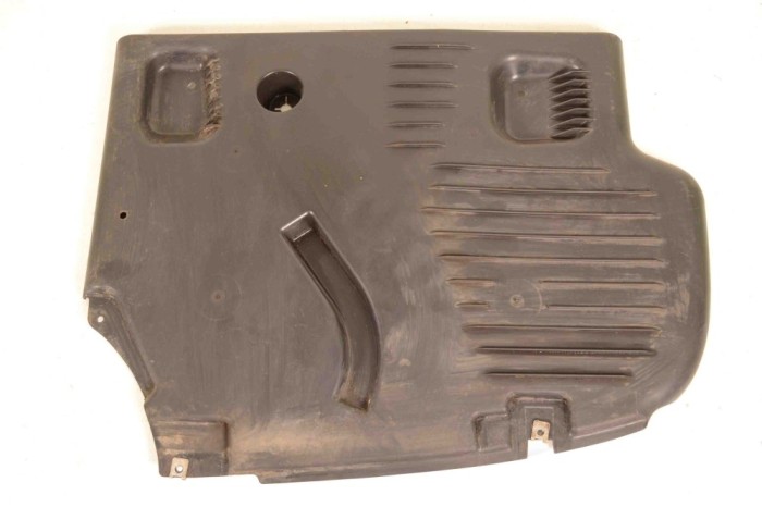 Scut motor dreapta spate MERCEDES-BENZ E W213 2017 OEM: A2136903405