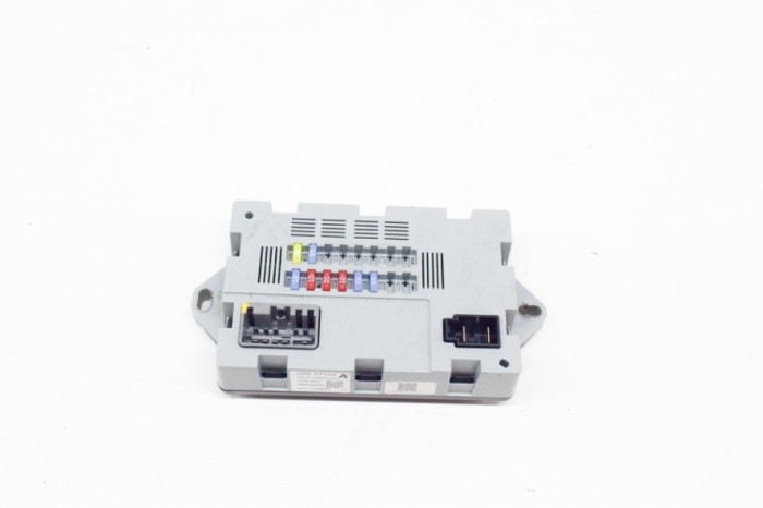Modul panou de siguranțe LAND ROVER RANGE ROVER EVOQUE L538 2016 OEM: 7370-7520,CPLA-14Q073-AA,7173-9084 13972123