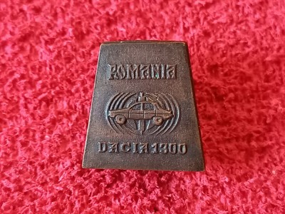 Insigna auto - &amp;quot;DACIA 1300&amp;quot; Romania foto