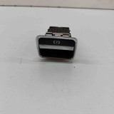 Buton fr&acirc;nă de m&acirc;nă MERCEDES-BENZ AMG GT C190 2016 OEM: A2215401445 | 31494486