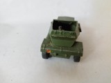 bnk jc Dinky 673 Scout Car (with driver)