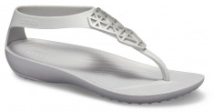 Sandale Femei Plaja Crocs Serena Embellished Flip foto