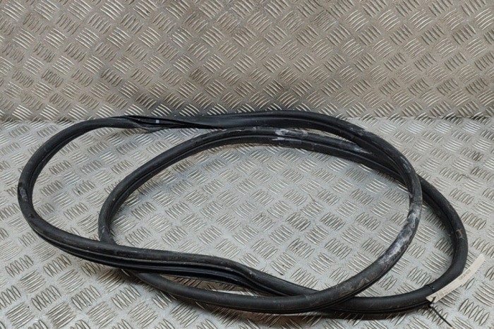 Garnitura ușă st&acirc;nga față KIA EV6 CV 2022 OEM: 82110-CV000 | 25840457