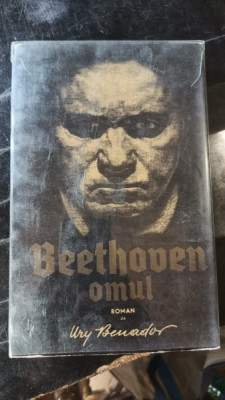 BEETHOVEN OMUL - URY BENADOR foto