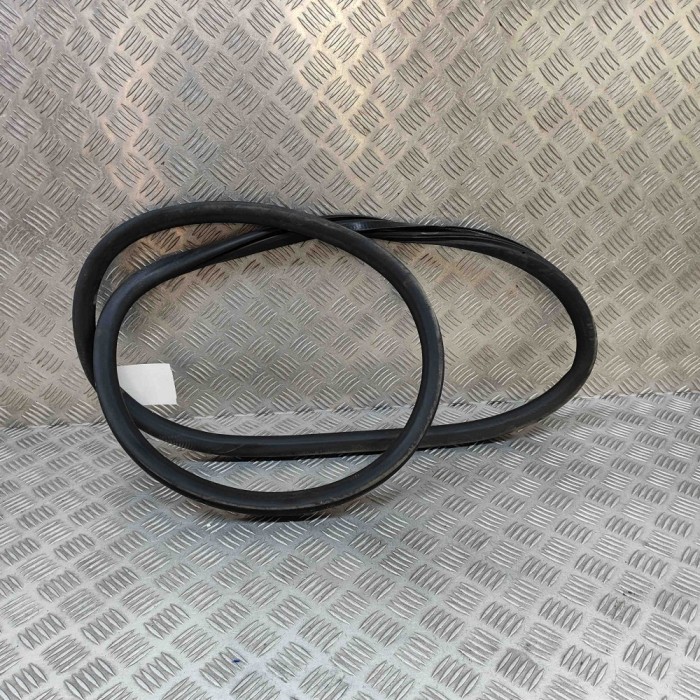 Garnitura ușă dreapta spate OPEL MOKKA 2023 OEM: 9834794380