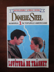 LOVITURA DE TRASNET - DANIELLE STEEL foto