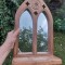 * Oglindă vintage, lemn sculptat manual, stil indian, forma deosebita arc de templu (tip Jharokha), 40cm x 24cm